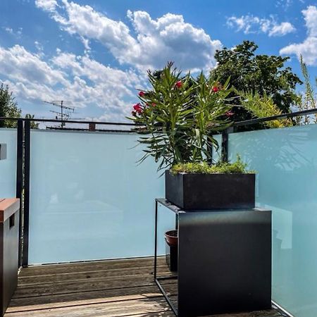 Zimmer - Modernes Apartment Mit 45 Qm. Штраубинг Экстерьер фото